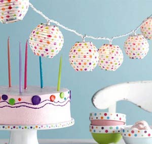 串起來(lái)的燈具點(diǎn)亮美好生活（圖）