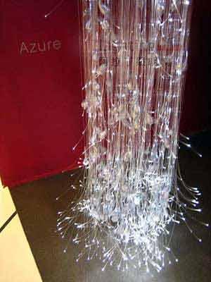 華美燈具 舞動一襲火樹銀花(圖)