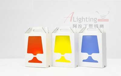 國外燈具設計光裝在盒子里(組圖)