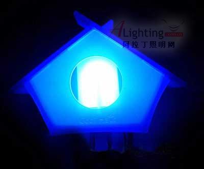 卡通小夜燈大人也愛不釋手(組圖)