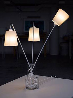 設(shè)計新創(chuàng)意：插在花瓶里的燈（圖）