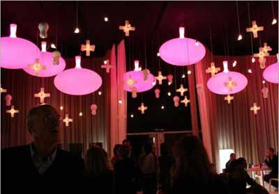 倫敦吊燈 閃耀異國風情(圖)